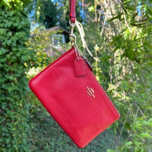 COACH Women's Pebble Leather Wristlet Wallet AUTHENTIC